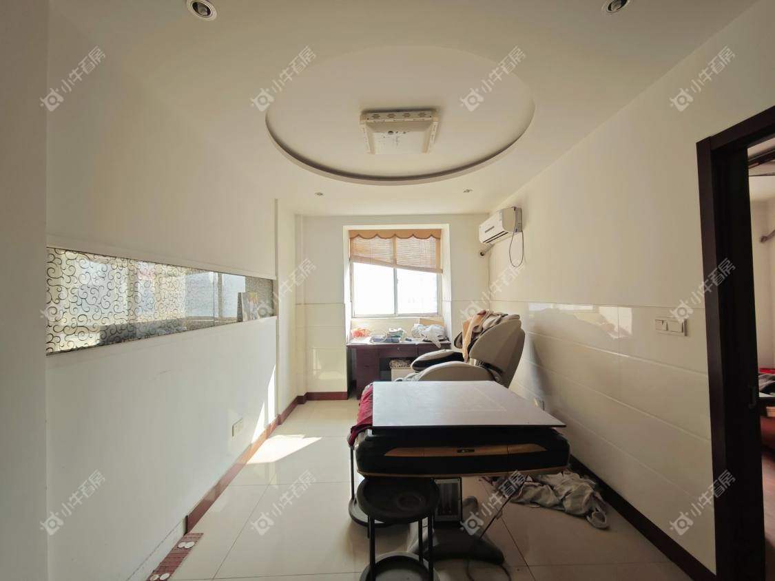 镇江凤翔花园在售二手房源室内图_小牛看房