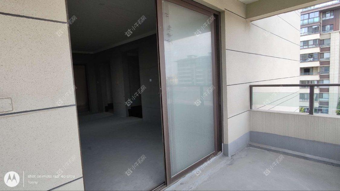 镇江凤凰郡在售二手房源室内图_小牛看房