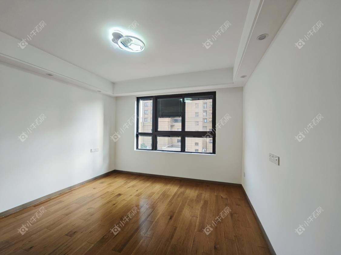 镇江汇金天地在售二手房源室内图_小牛看房