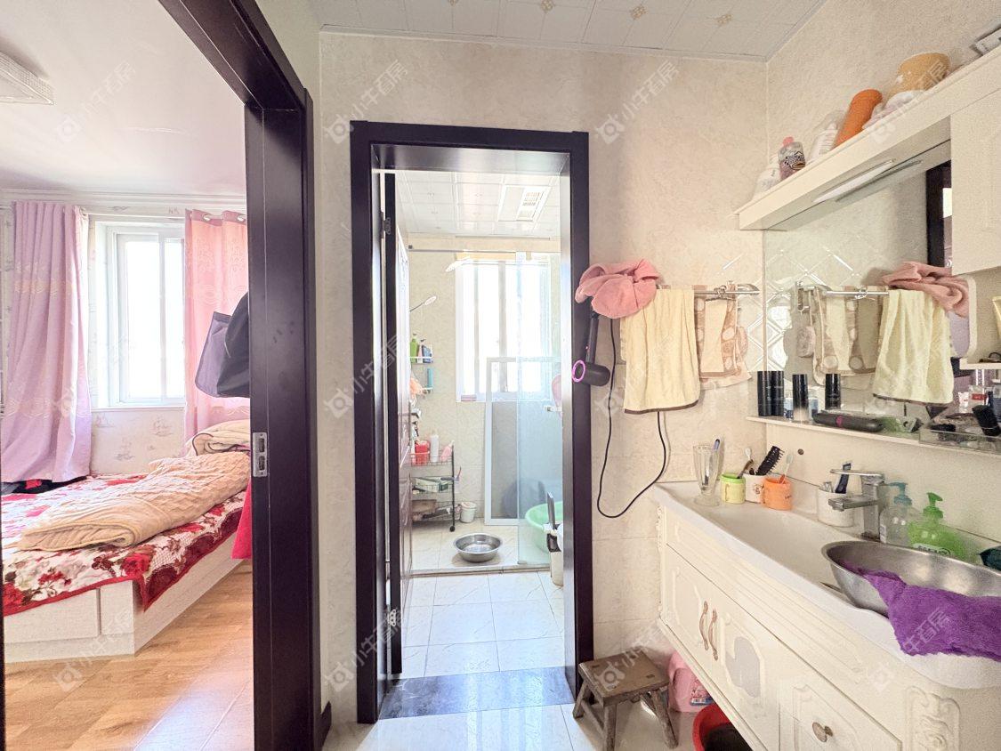 镇江东南新城在售二手房源室内图_小牛看房