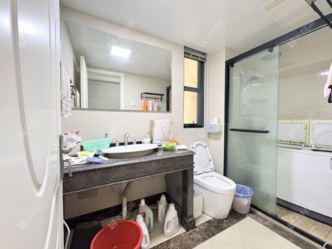 镇江恒大城在售二手房源室内图_小牛看房