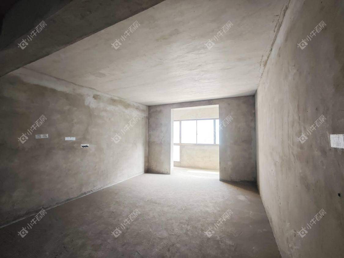 镇江金凤凰在售二手房源室内图_小牛看房