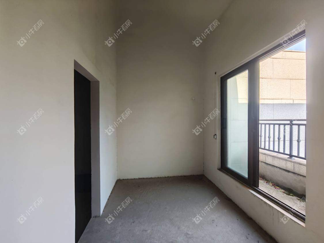 镇江大亚第一城别墅在售二手房源室内图_小牛看房