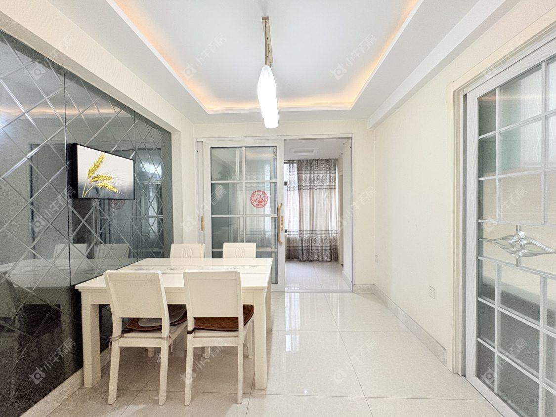 镇江东方盛世在售二手房源室内图_小牛看房