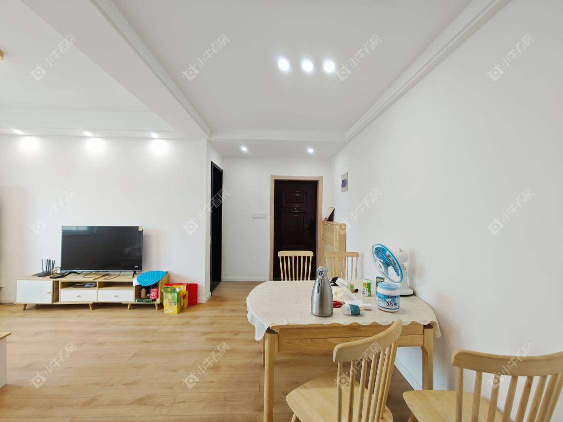 镇江嘉荟新城在售二手房源室内图_小牛看房