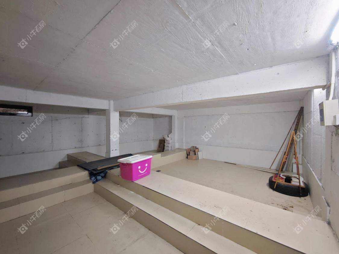 镇江金鼎城市花园别墅区在售二手房源室内图_小牛看房