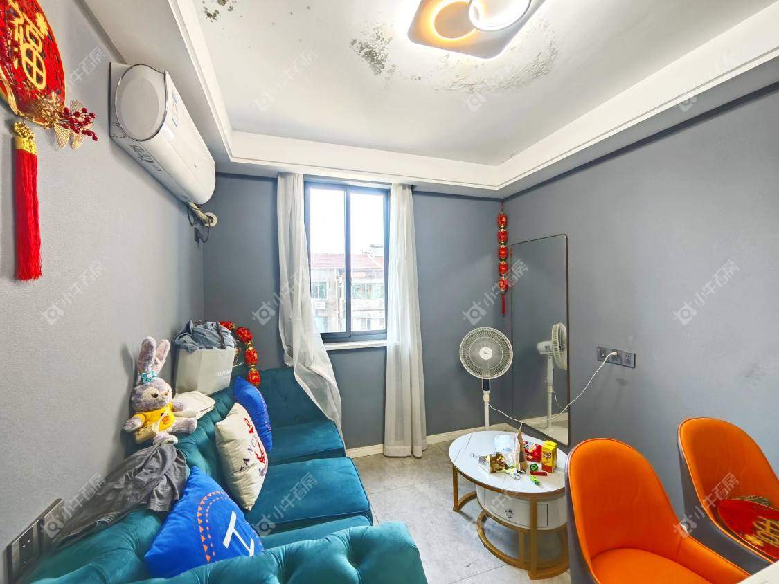 镇江云阳新村在售二手房源室内图_小牛看房