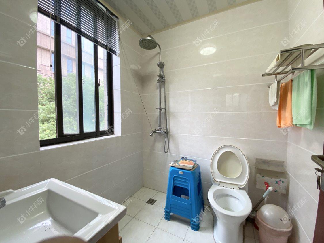 镇江世纪豪都在售二手房源_小牛看房