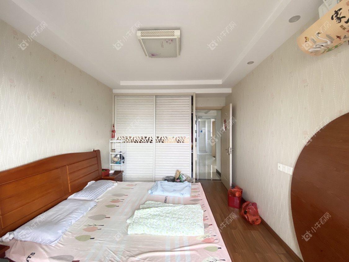 镇江欧洲城在售二手房源室内图_小牛看房