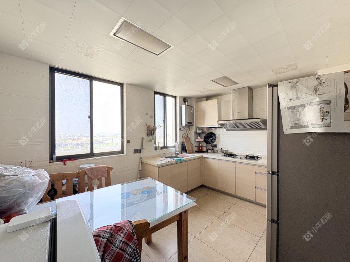 镇江水岸春天在售二手房源室内图_小牛看房