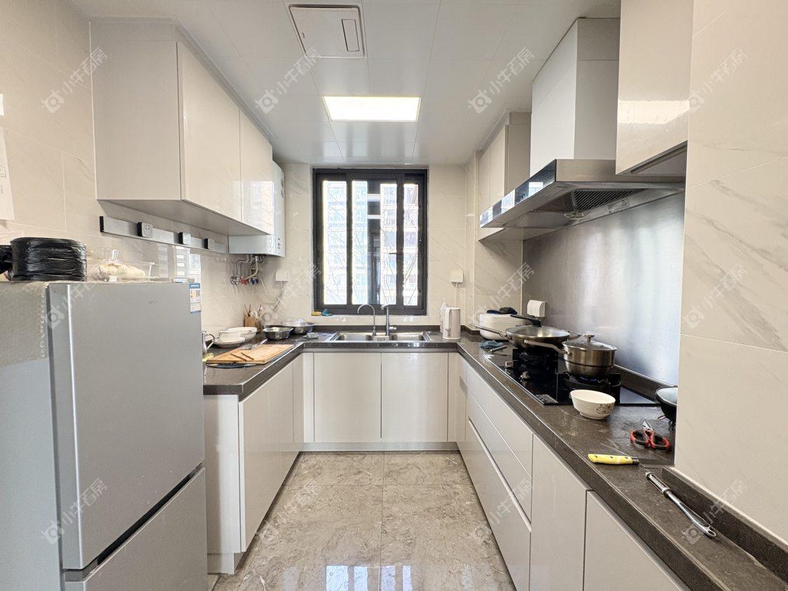 镇江红星天铂在售二手房源室内图_小牛看房