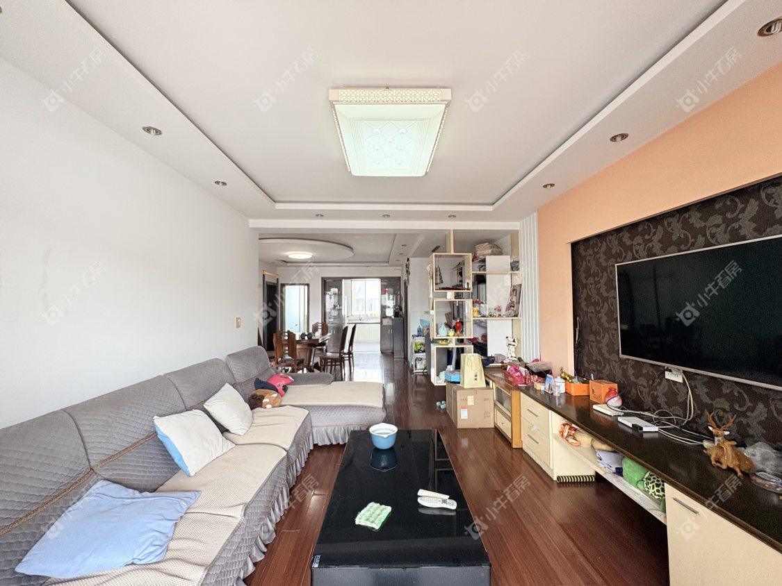 镇江大桥南苑在售二手房源室内图_小牛看房