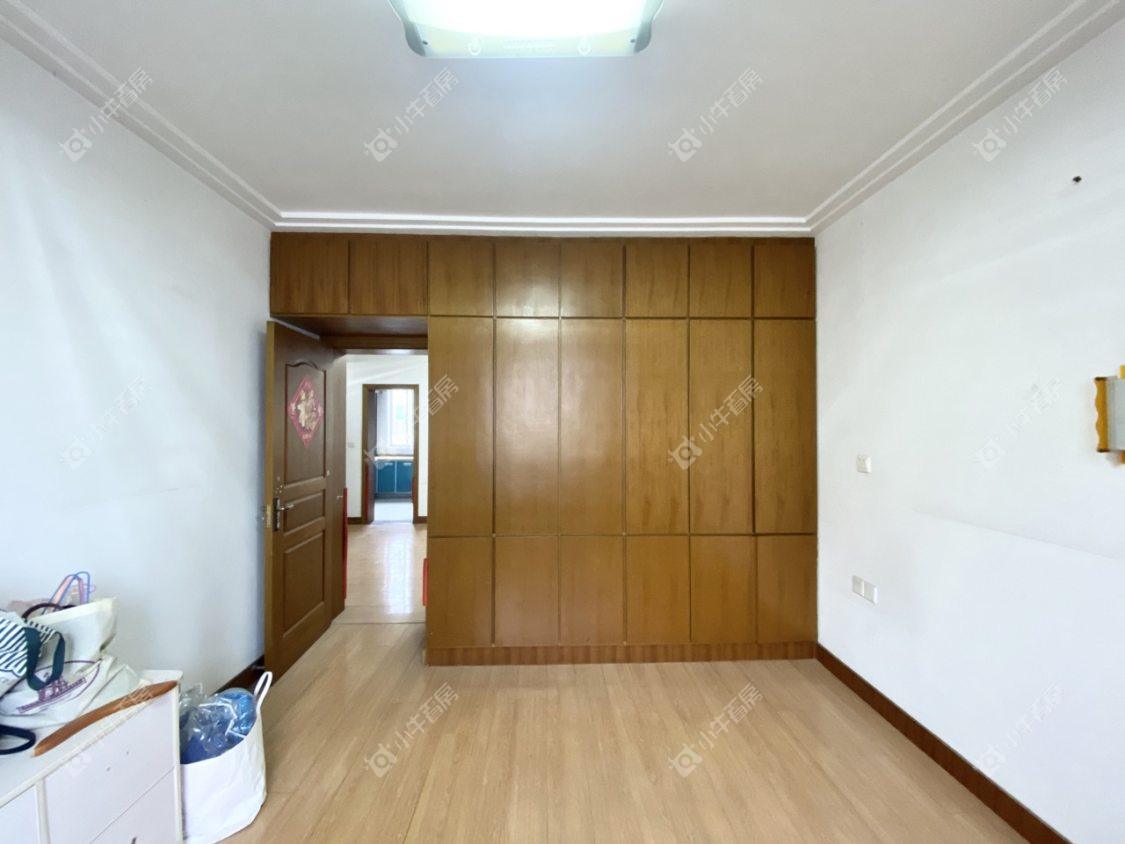 镇江新新家园在售二手房源室内图_小牛看房