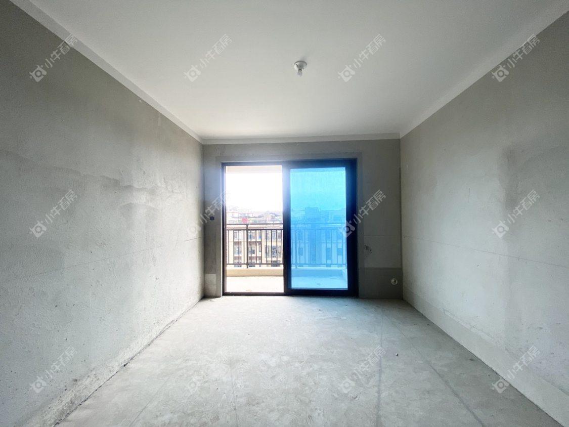 镇江碧桂园樾府在售二手房源室内图_小牛看房