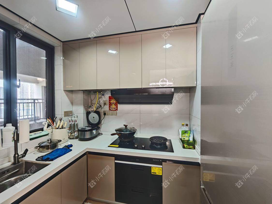 镇江中海时代都会在售二手房源室内图_小牛看房