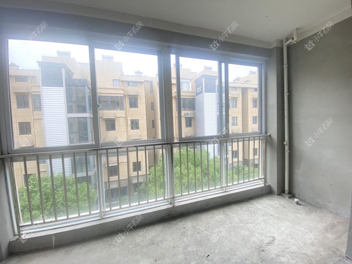 镇江和谐里在售二手房源室内图_小牛看房