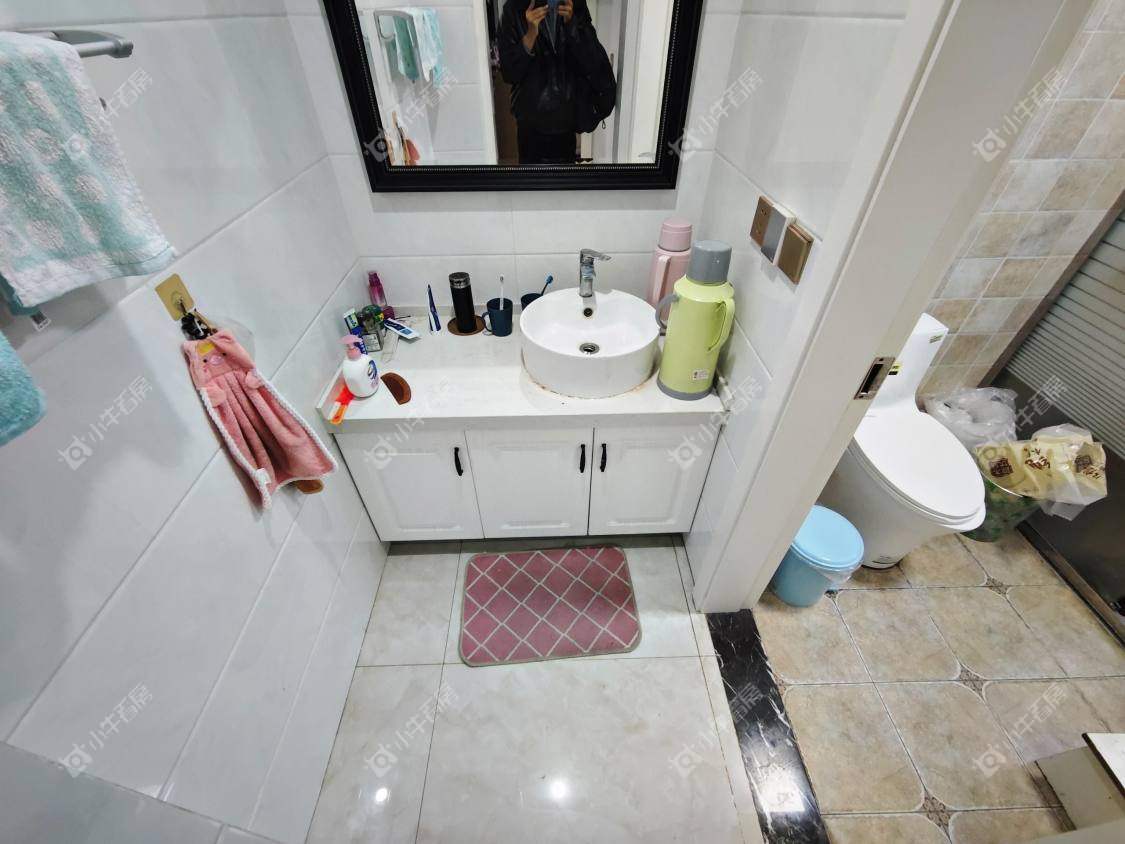 镇江东方盛世在售二手房源室内图_小牛看房