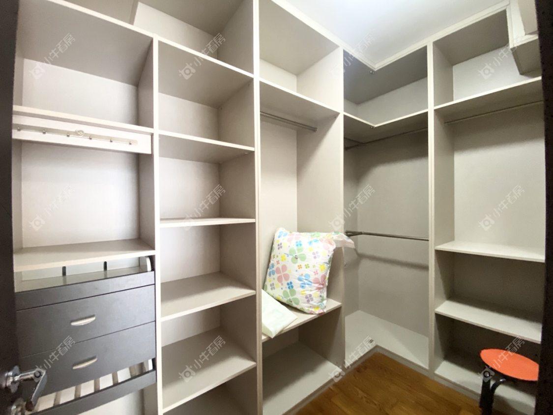 镇江东方盛世在售二手房源室内图_小牛看房