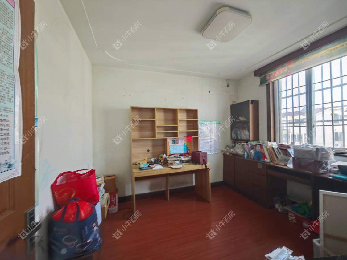 镇江华南园中园在售二手房源室内图_小牛看房