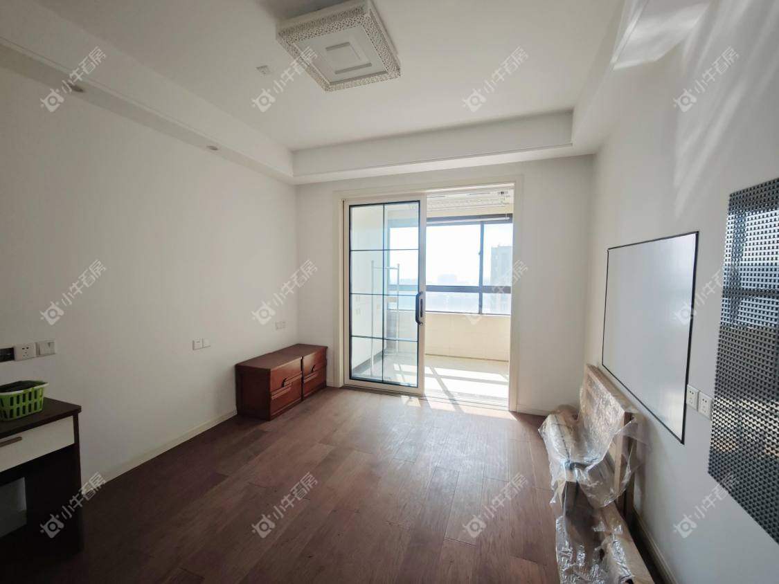 镇江昆仑华府在售二手房源室内图_小牛看房