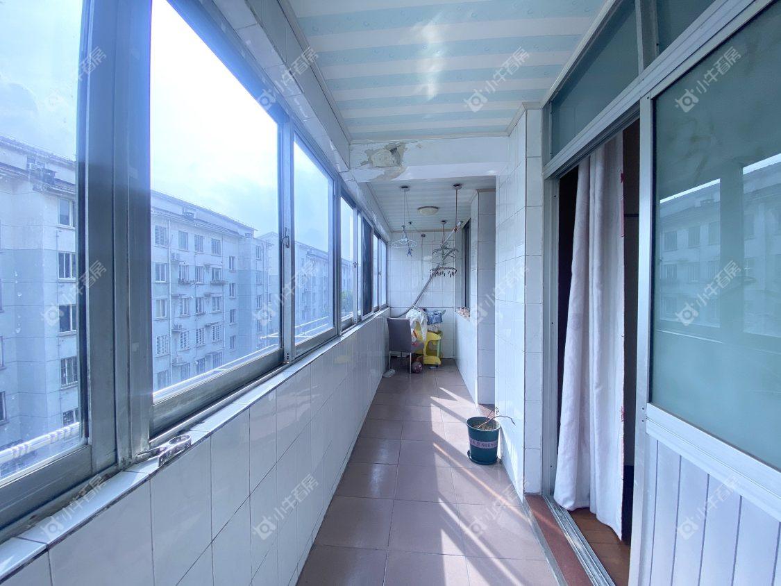 镇江中山路开关厂综合楼在售二手房源室内图_小牛看房