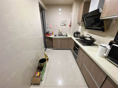 镇江凤凰国际2室2厅1卫在售二手房房源图片