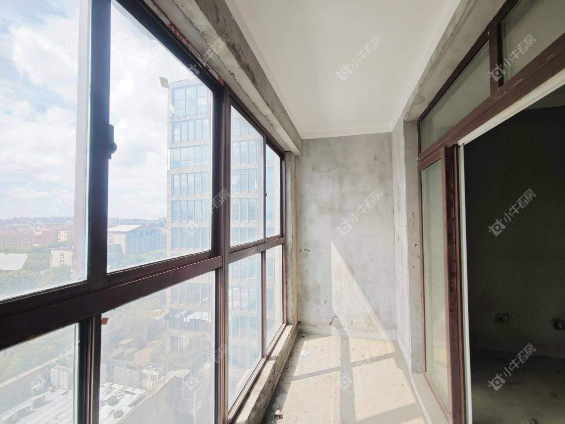 镇江美亚华悦在售二手房源室内图_小牛看房