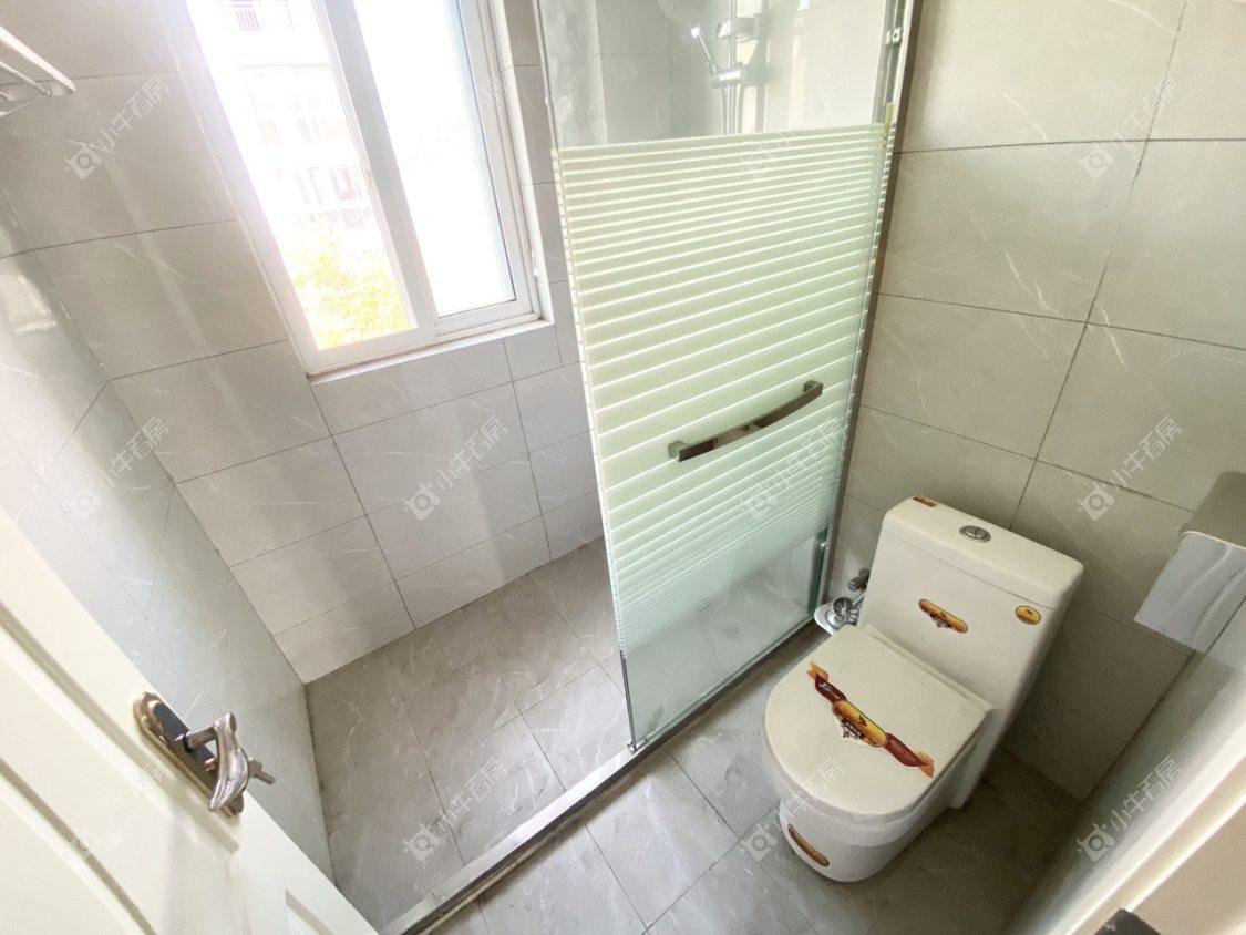 镇江东南新城在售二手房源室内图_小牛看房