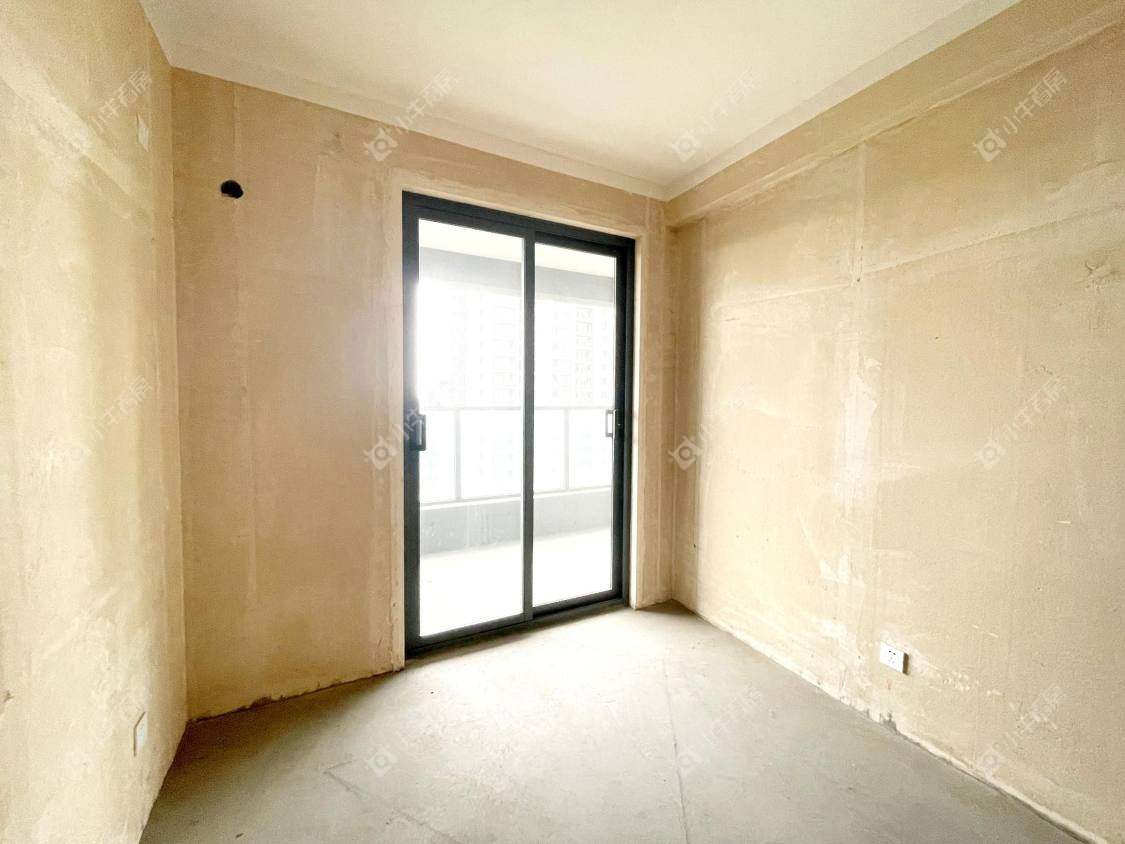 镇江融创华南映在售二手房源室内图_小牛看房