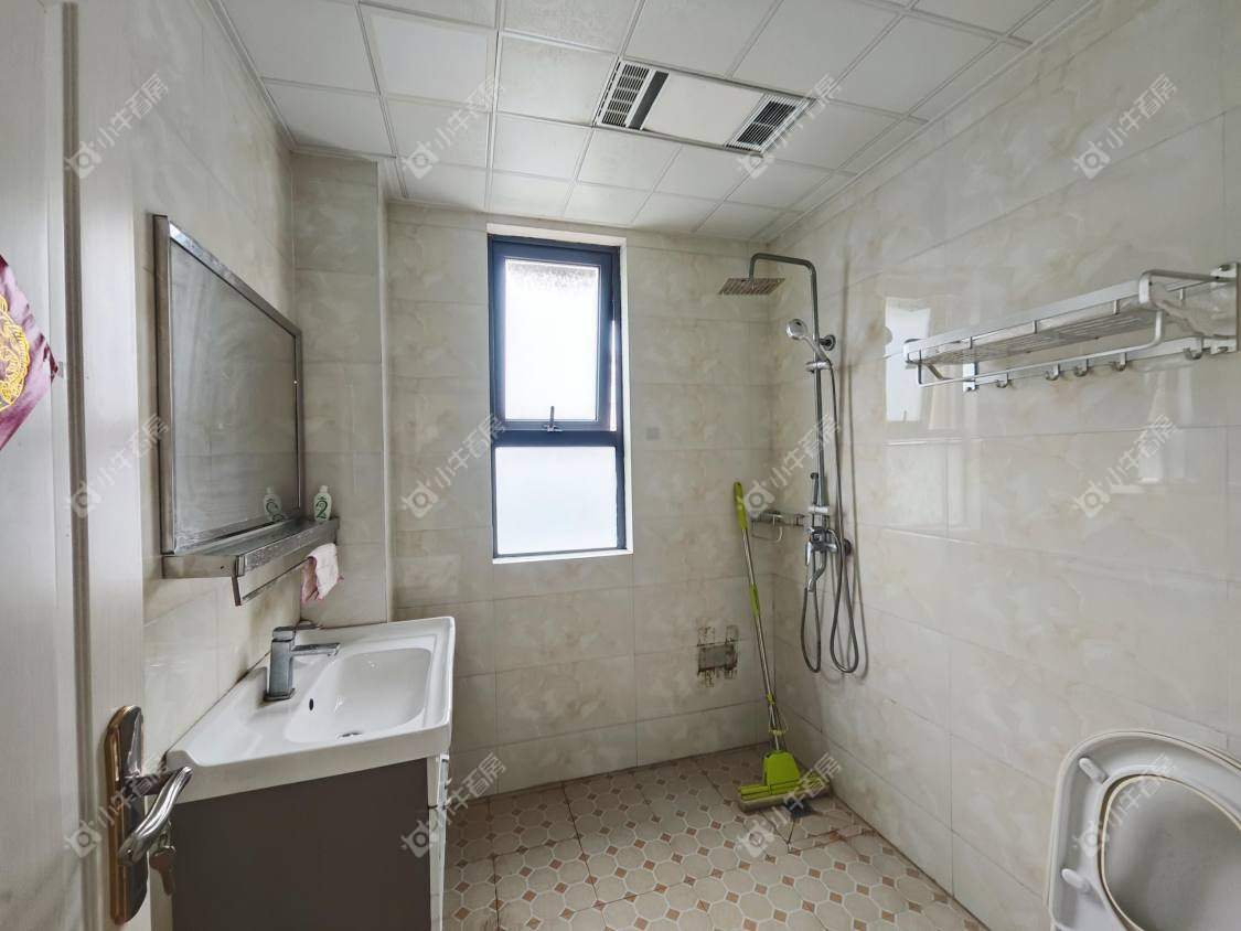 镇江翡翠林花园（天福花园）在售二手房源室内图_小牛看房