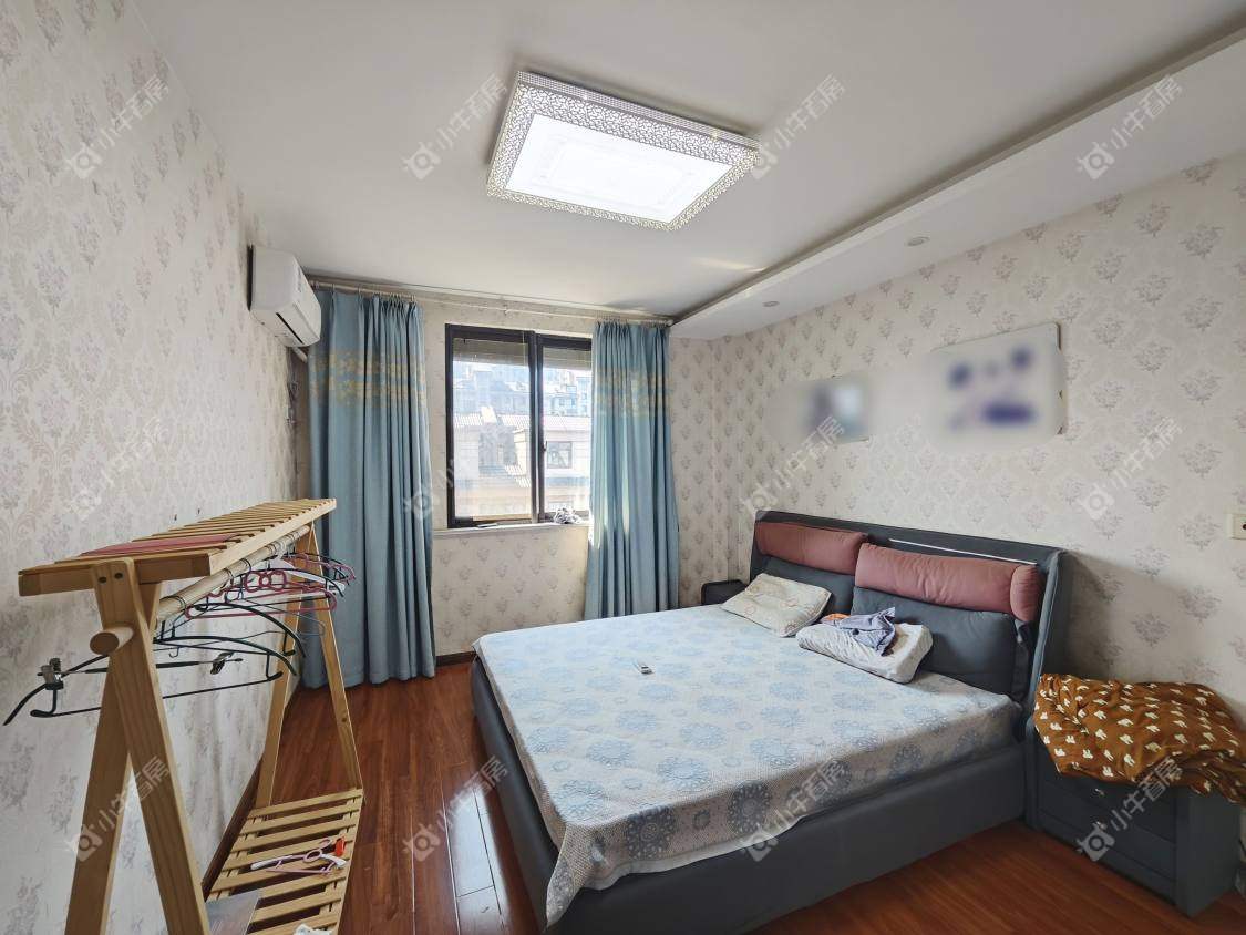 镇江世纪豪都在售二手房源室内图_小牛看房