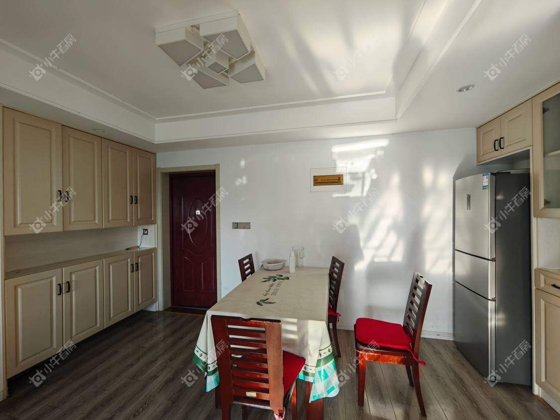 镇江荣城国际一期在售二手房源室内图_小牛看房