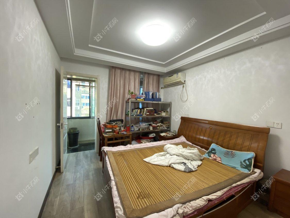 镇江台阳小区在售二手房源室内图_小牛看房