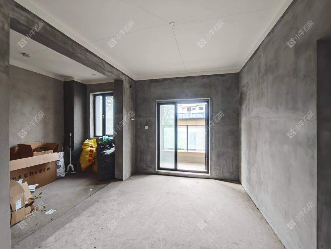 镇江滨河凤凰城在售二手房源室内图_小牛看房