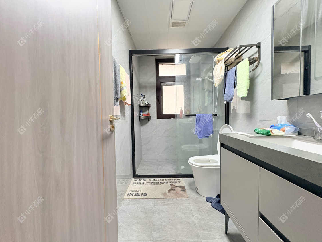 镇江珑蟠里在售二手房源室内图_小牛看房