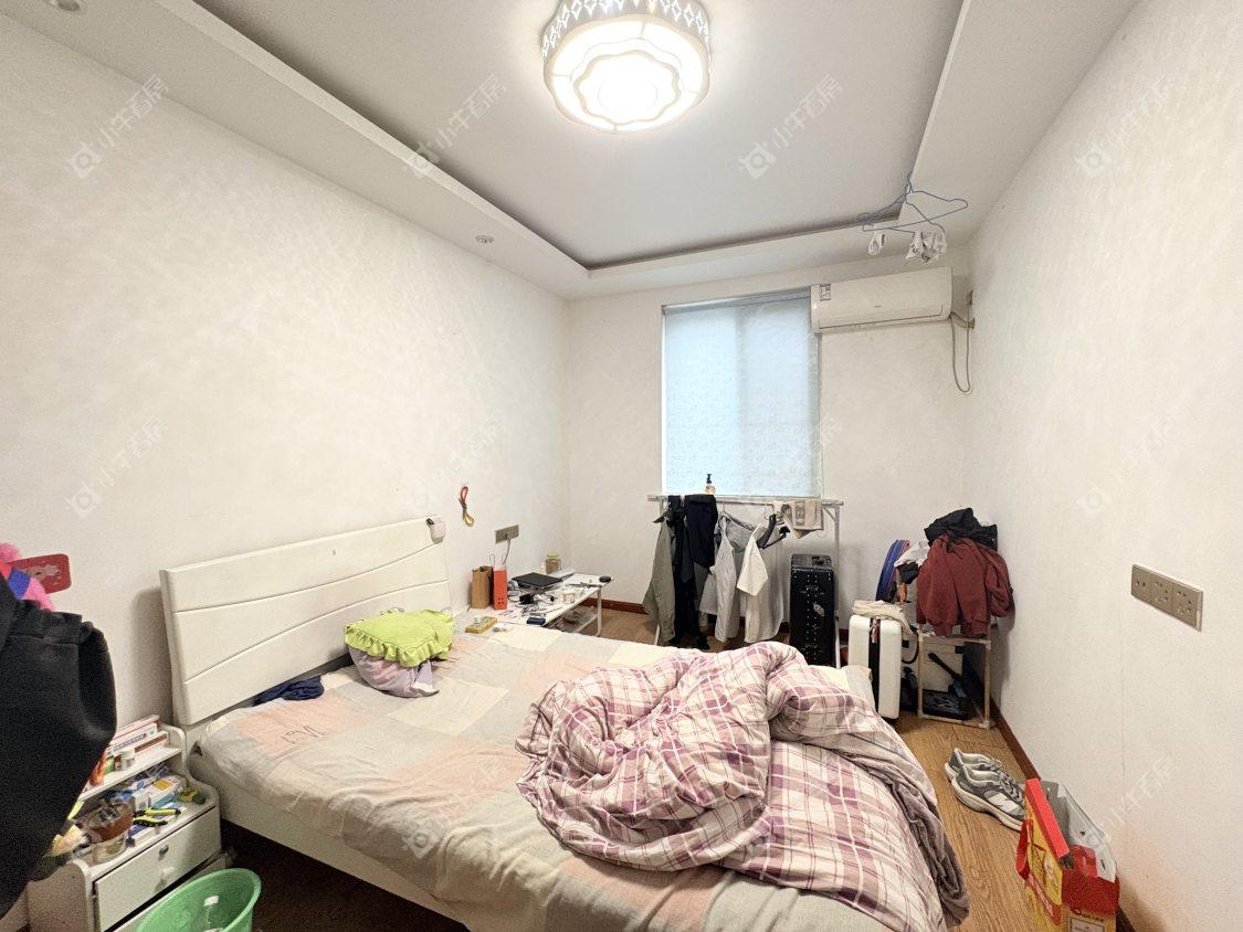 镇江东南新城在售二手房源室内图_小牛看房