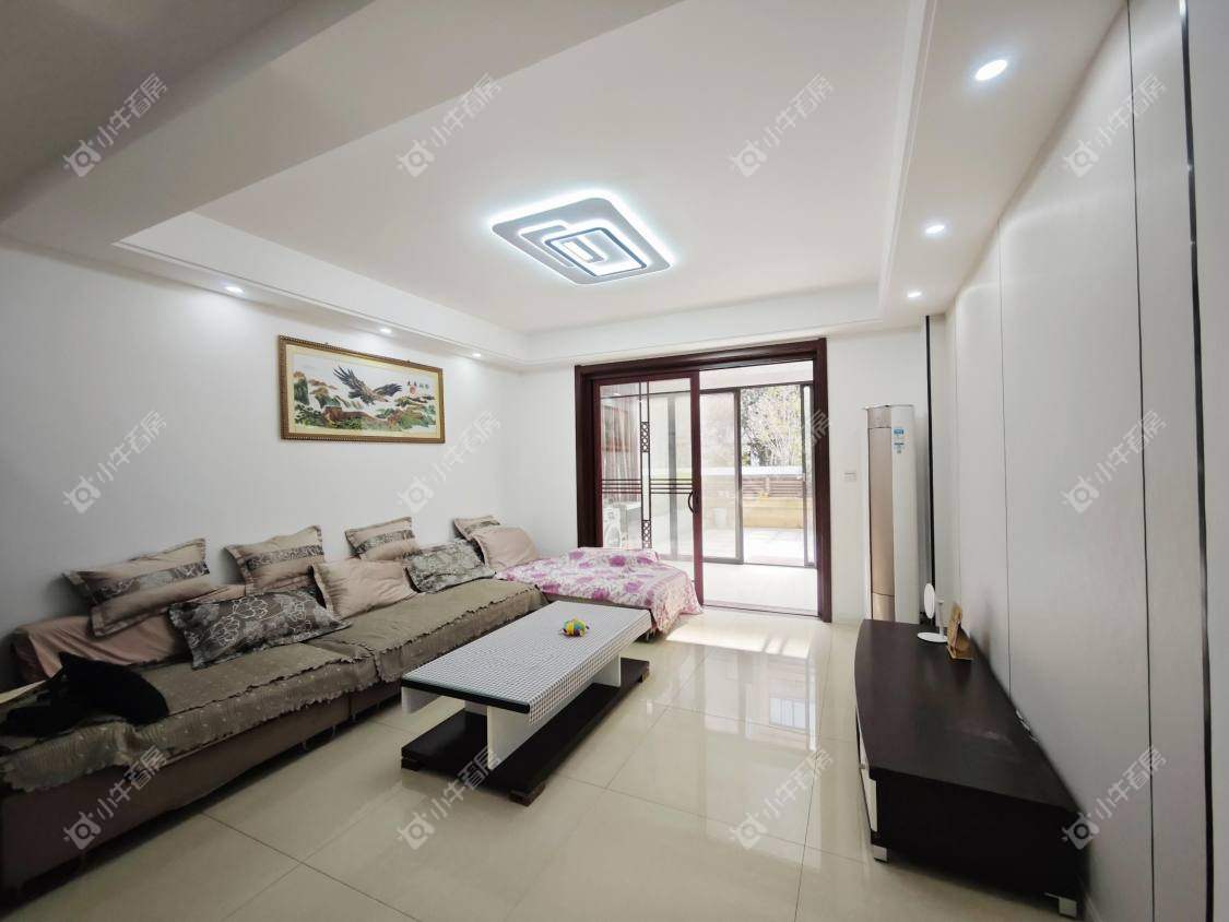 镇江世纪豪都在售二手房源室内图_小牛看房