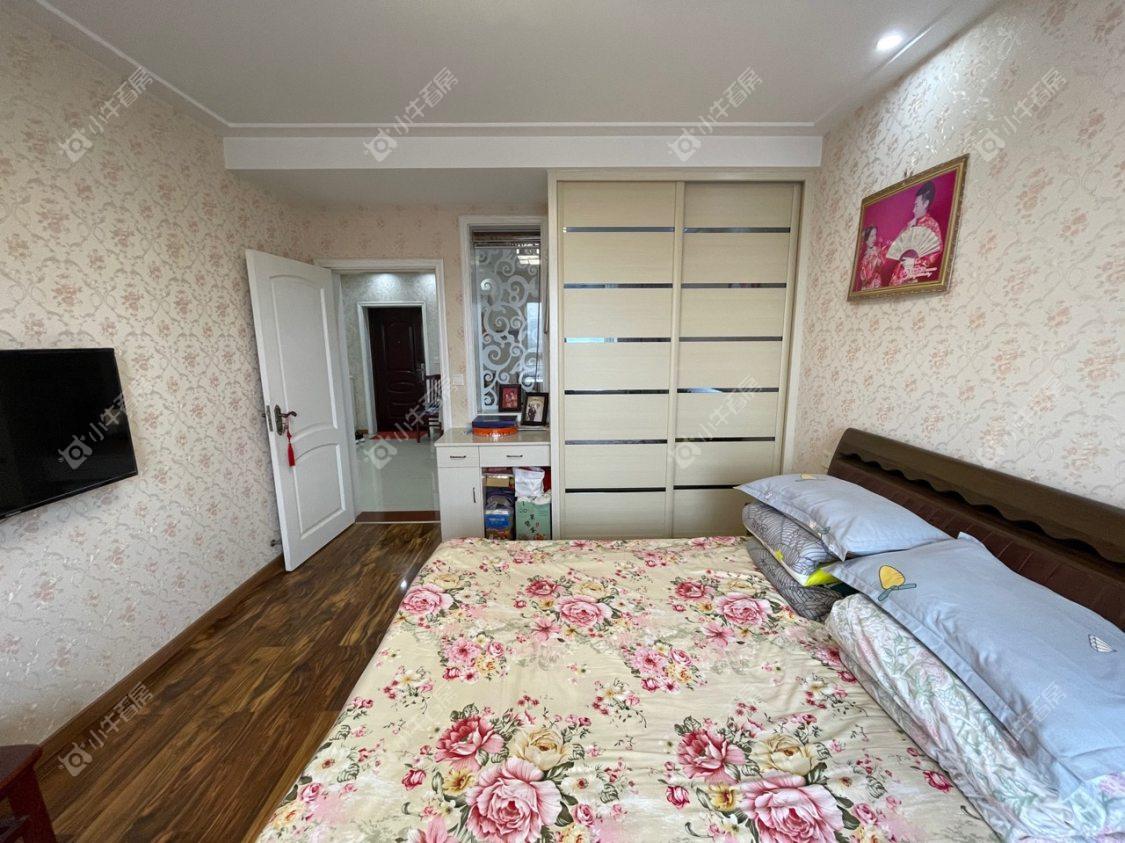 镇江南门花园在售二手房源室内图_小牛看房