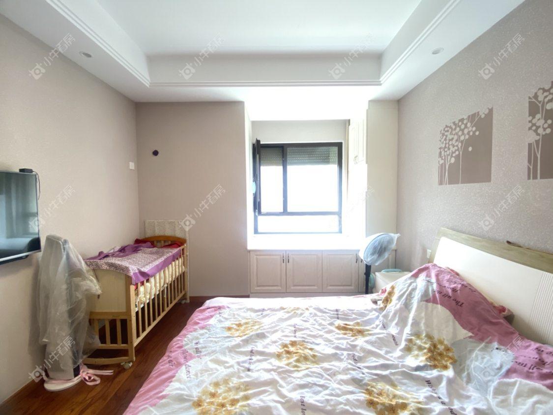 镇江滨河凤凰城在售二手房源室内图_小牛看房