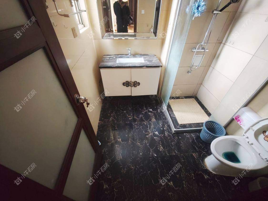 镇江碧桂园在售二手房源室内图_小牛看房