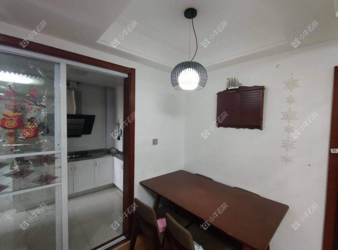 镇江华都锦城在售二手房源室内图_小牛看房