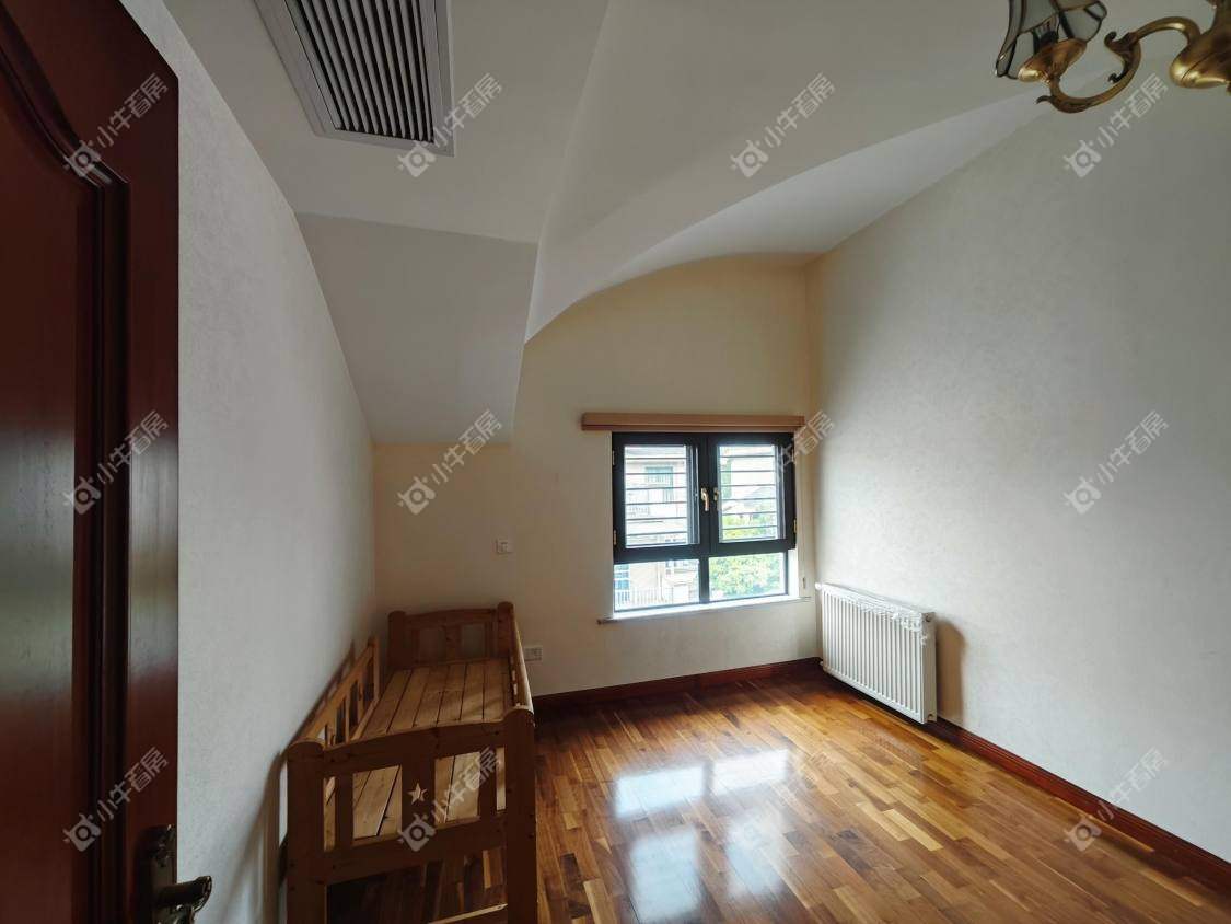 镇江豪门兰庭在售二手房源室内图_小牛看房