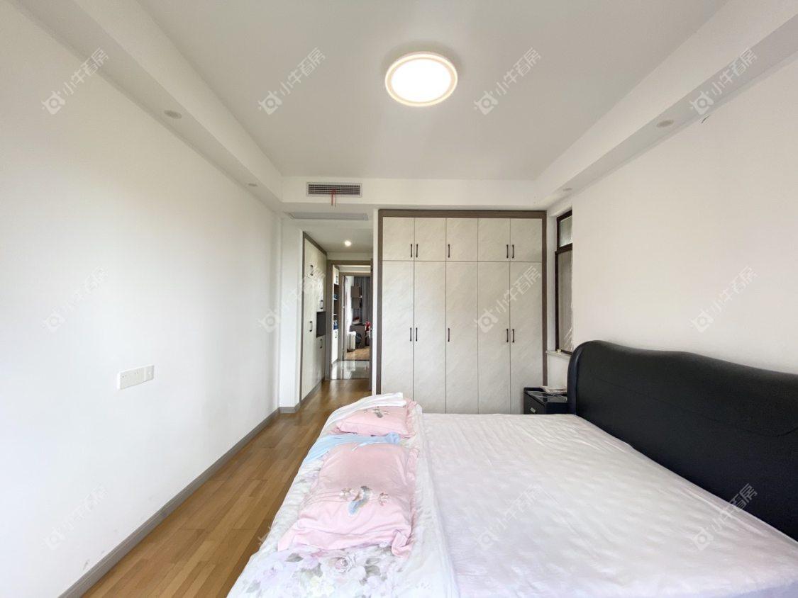 镇江滨河凤凰城在售二手房源室内图_小牛看房