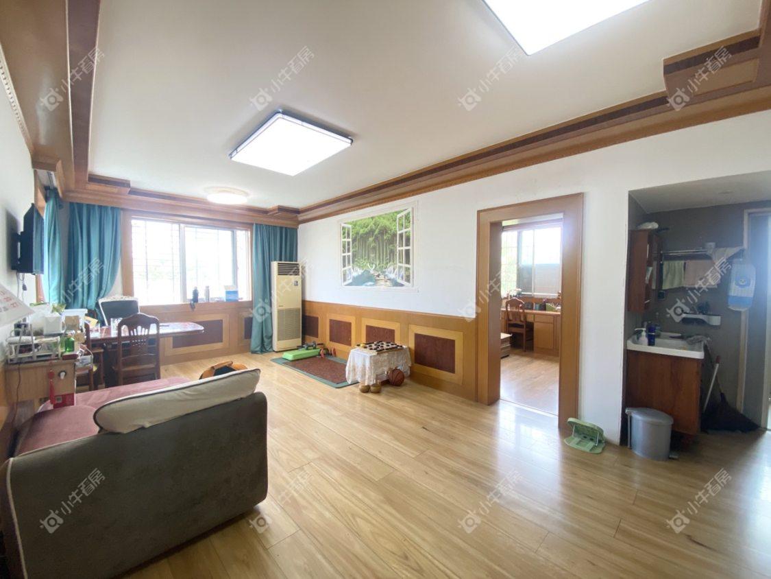 镇江华南新村在售二手房源室内图_小牛看房