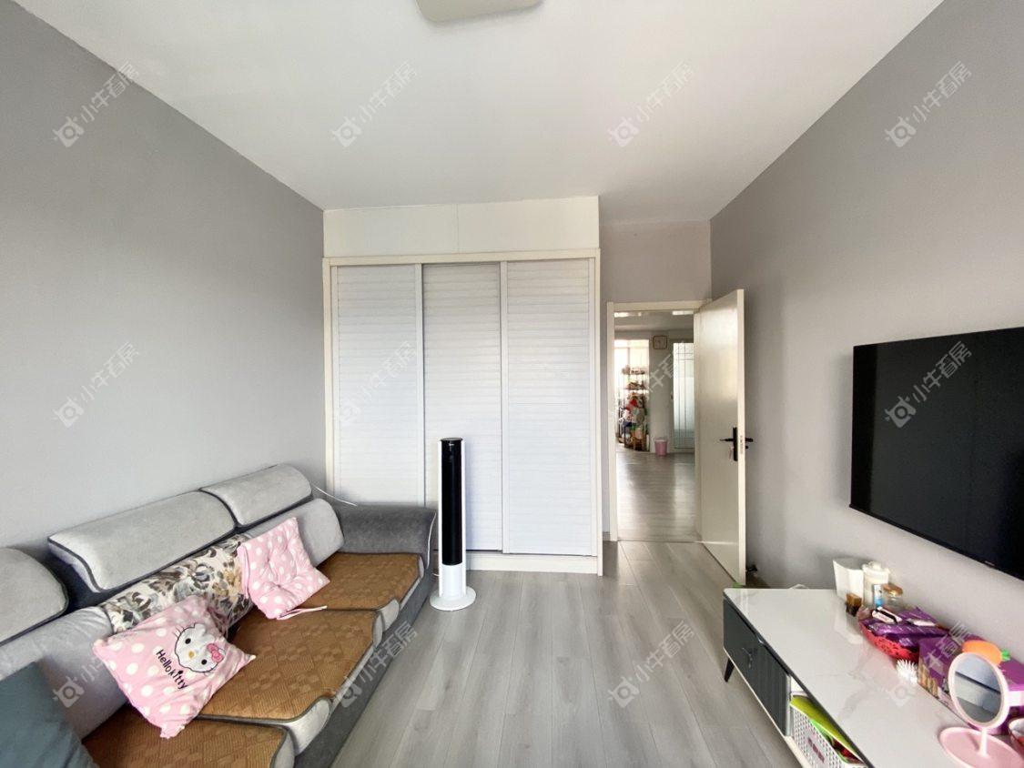 镇江凤凰新村在售二手房源室内图_小牛看房