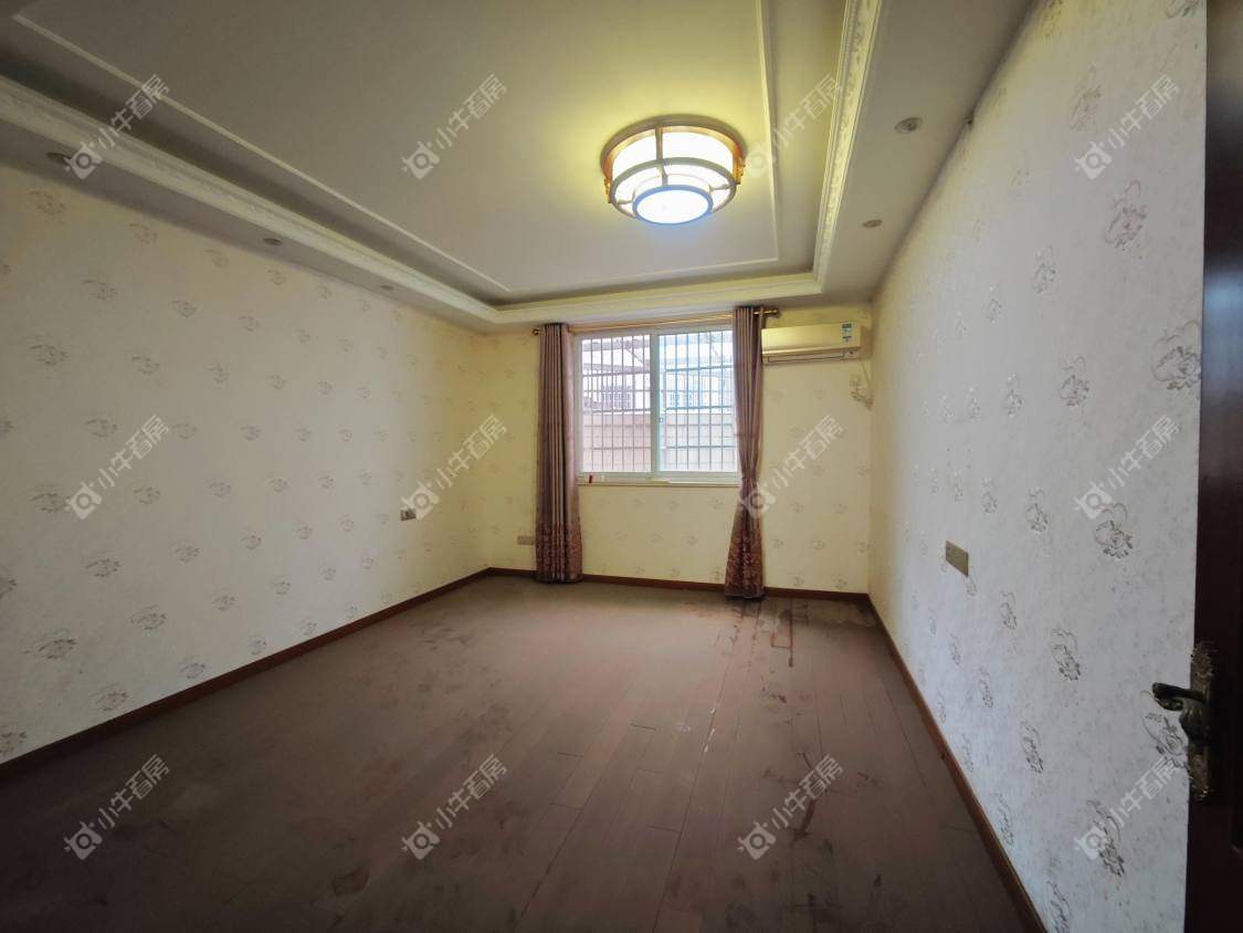 镇江江南嘉园在售二手房源室内图_小牛看房