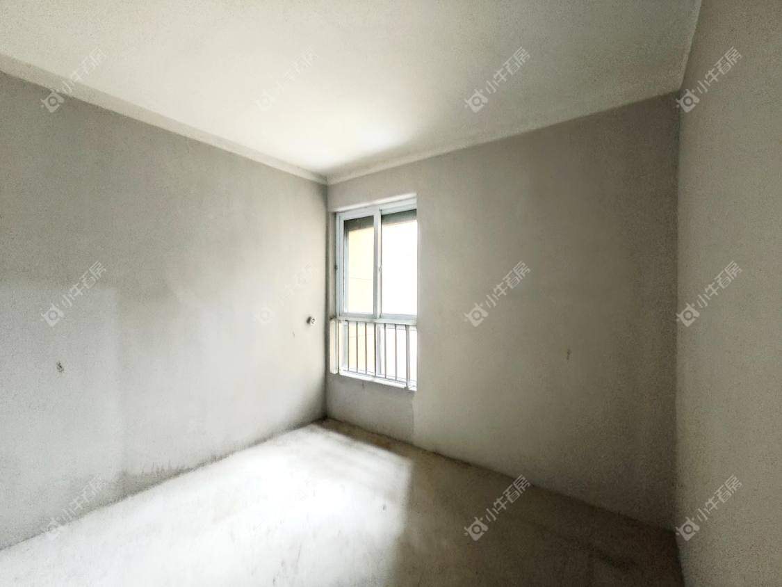 镇江和谐里在售二手房源室内图_小牛看房