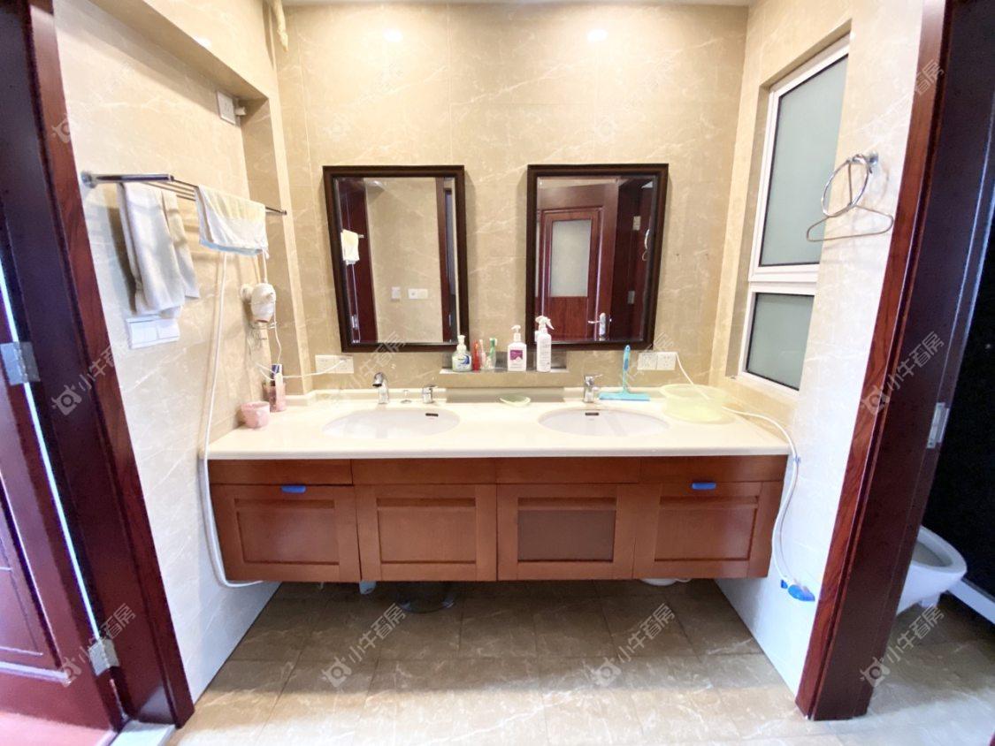 镇江天波城别墅区在售二手房源室内图_小牛看房