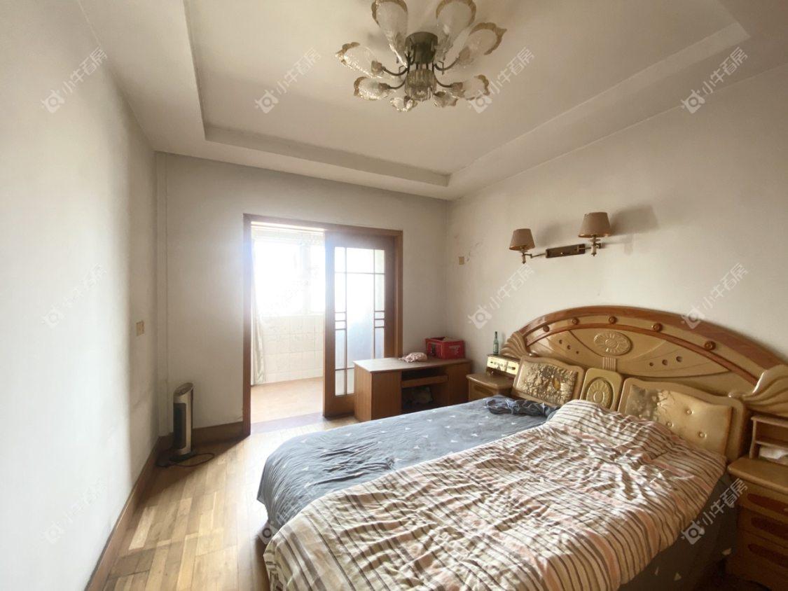 镇江冠成园小区在售二手房源室内图_小牛看房