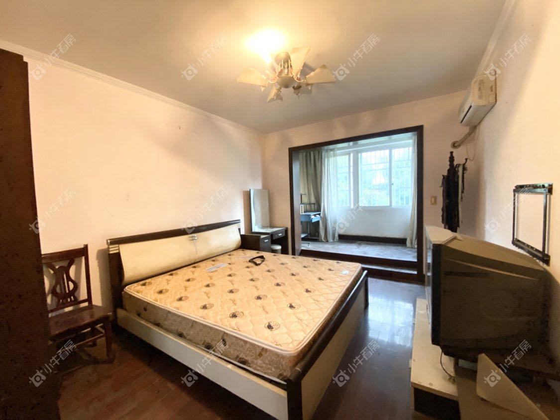 镇江丹凤公寓在售二手房源室内图_小牛看房